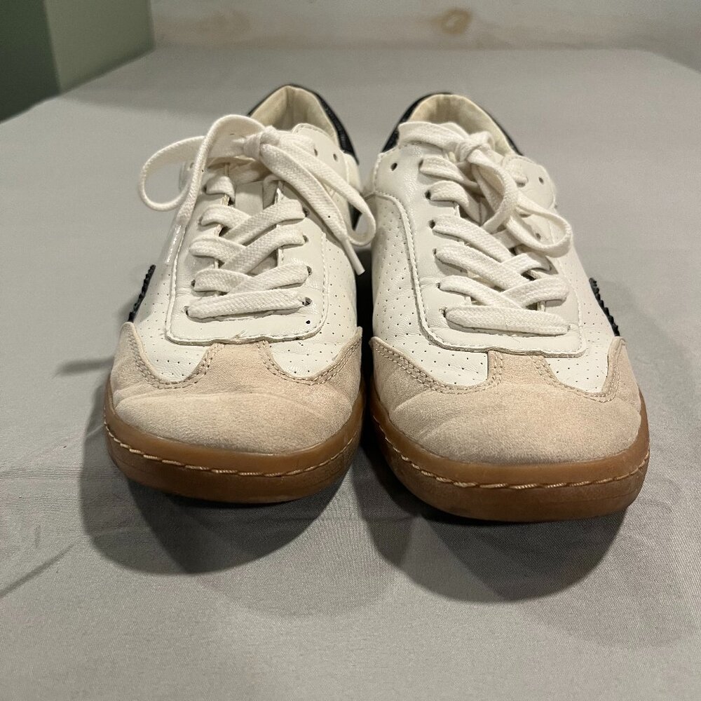 Dolce Vita Casual Sneaker Size 7.5